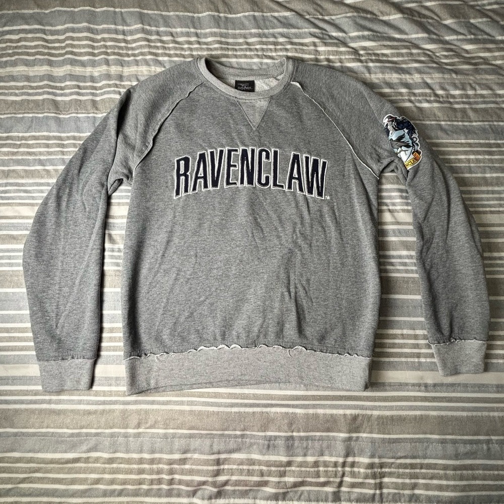 Universal Studios Wizard World of Harry Potter Ravenclaw Sweatshirt Size Medium